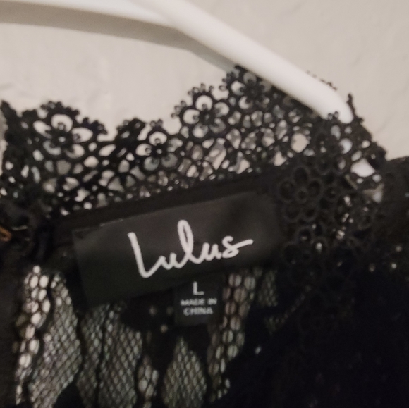 Lulus Women's Short Flirty Lace Dress with Black Lining - Size L - Picture 5 of 8